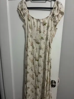 Cream floral dress thumbnail 7