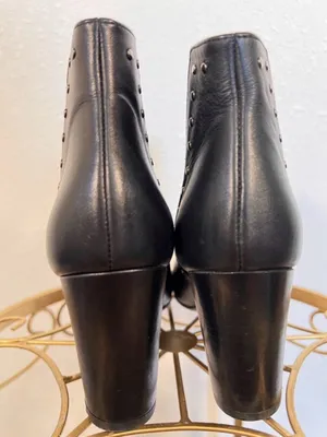 Patricia Green Black Leather Studded Chelsea Ankle Bootie Size 7 thumbnail 8