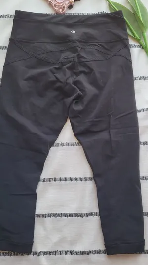 Lululemon crop leggings thumbnail 1