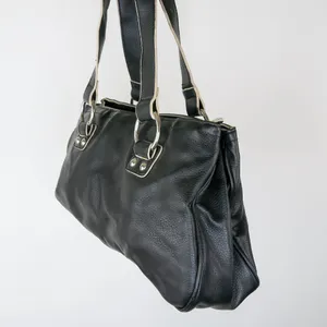 Vintage 90s Black Pebbled Shoulder Bag Purse thumbnail 4