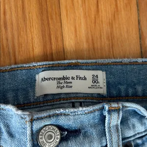 Abercrombie Distressed High Waisted Mom Jean thumbnail 5