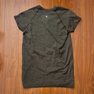 Lululemon Heathered Olive Green Short Sleeve Swiftly Tee thumbnail 2