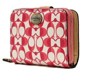 ✨Coach Peyton Dream C Medium Zip Around Wallet✨ thumbnail 1