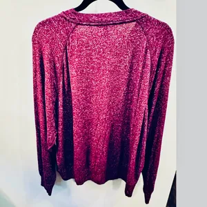 PINK Burgundy Long Sleeve Stretch Knit Top w Gold Logo Size L p-p 25 s-h 23 thumbnail 4