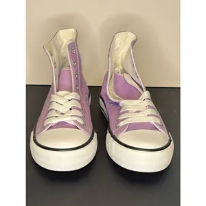 Lavender High-Top Canvas Sneakers - Women's Casual Shoe Size 6 NWOT thumbnail 3