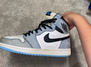 Nike Air Jordan 1 Retro High thumbnail 2