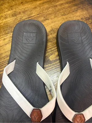 Reef White Flip Flops Size 8 thumbnail 3
