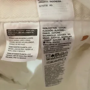 Levi's Wedgie Straight White Jeans Button Fly Preppy Cotton Minimalist size 24 thumbnail 11
