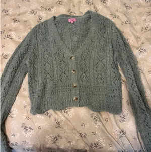 Francesca's Cardigan thumbnail 2