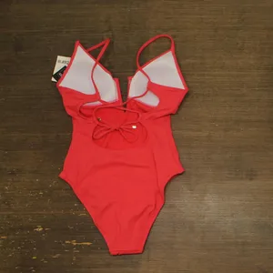NWT Bar III Womens V-Wire Plunge-Neck One Piece Swimsuit Bright Rose Pink S thumbnail 2