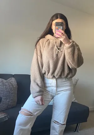 Boutique Crop cozy hoodie thumbnail 1