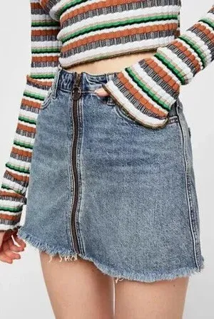 We The Free Full Zip Front Skirt‎ Women Sz 29 Blue Denim Mini Grunge Raw Hem thumbnail 1
