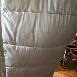 Champion Women's Quilted marshmallow Packable Puffer Vest thumbnail 3