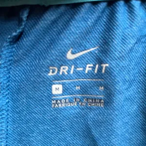 Women’s blue nike shorts thumbnail 2