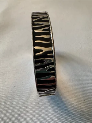 Silver thumbnail 3