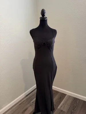 Black Cutout Spaghetti Strap Maxi Dress Size M thumbnail 2