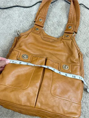 Marc by Marc Jacobs Women’s Leather Turnlock Pockets Shoulder Tote Bag in Tan thumbnail 14