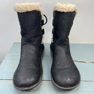 UGG Simmens Black Leather Shearling Lined Winter Boots 1007760 Womens 8 thumbnail 10