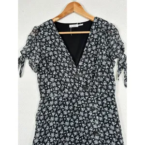 Blu Pepper Womens Dress Medium Floral Black White Lined V-Neck Knee Length‎ thumbnail 5