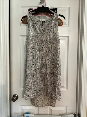 Sleeveless V-Neck Cream/Black Speckled High-Low Dress thumbnail 2