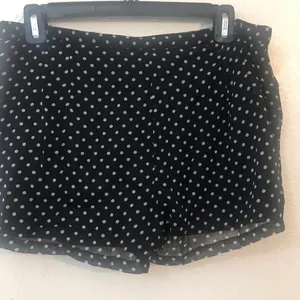 CNY Polka Dot shorts SZ L thumbnail 2
