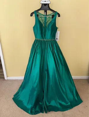 Emerald Green Prom Dress thumbnail 6