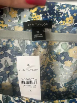 Ann Taylor Blue and Yellow Floral Square-Neck Button Front Top NWT 85$ XL thumbnail 5