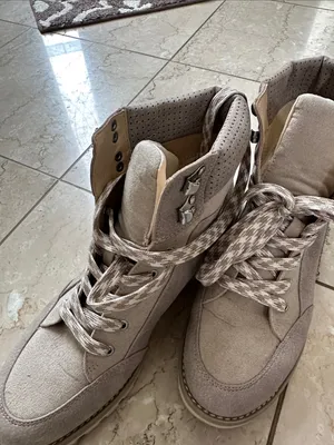 Sole Society Taupe Combat Boots with Cream Laces thumbnail 4