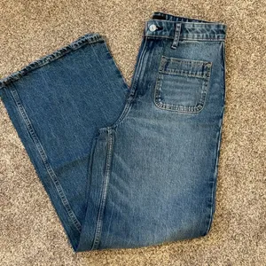 Free Assembly Women's High-Rise Wide-Leg Jeans with Patch Pockets thumbnail 6