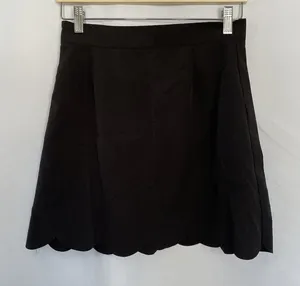 Black Scalloped Hem Mini Skirt With Side Zipper Closure business casual comfort‎ thumbnail 1