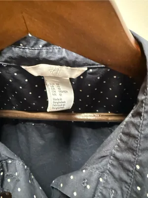 H&M Women’s Navy Blue Polka Dot Button-Up Shirt thumbnail 2