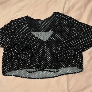 Wild fable szXXL LS blk white polka dots cropped button tie front blouse GUC thumbnail 2