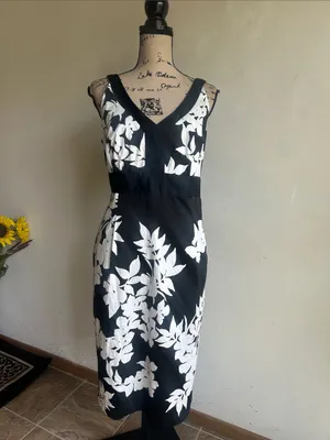 White House Black Market Floral Black White Sheath Dress Size 14 thumbnail 9