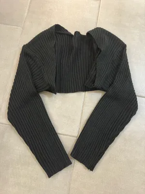 SheIn Cropped Black Cardigan thumbnail 1