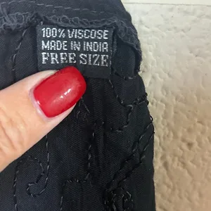 Halter Embroidered Black one size Size undefined thumbnail 4