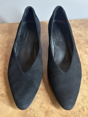 Everlane Black Suede Block Heel Pumps Made in Italy Women's Size 7.5 thumbnail 2