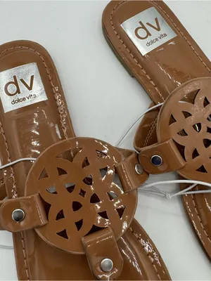 Dolce Vita Gotie Tan Laser-Cut Medallion Thong Sandals with Gold Studs size‎ 6 thumbnail 2