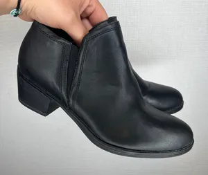 Naturalizer Wonda2 Black Ankle Boots Womens 7W Block Heel Side Zip Booties thumbnail 1