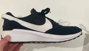 Nike Waffle Debuts thumbnail 3