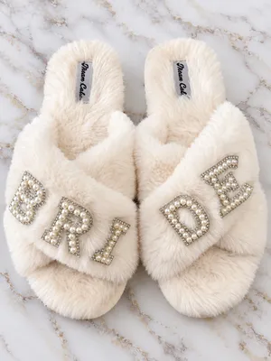 Bride Fuzzy Pearl Rhinestone Slippers – Cream – Size M 7/8 thumbnail 1