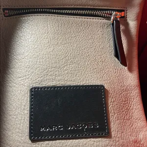 Marc Jacobs Taupe Tote Bag thumbnail 10