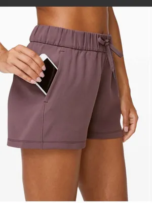 Lululemon On The Fly Short *Woven *2.5" Cherry Cola Size 2 thumbnail 1
