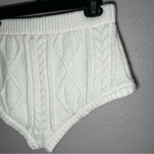 For love & Lemons cream neutral cable knit shorts women’s size medium thumbnail 7