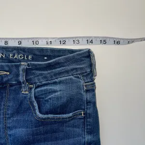 American Eagle Dark Wash Super High Rise Ripped Curvy Skinny Jeans thumbnail 8
