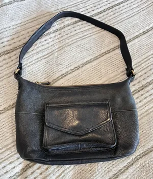 Pebbled Black Leather Fossil Shoulder Bag Great Condition Lovely And Soft thumbnail 1
