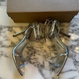 EUC Steve Madden Silver Theresa Stiletto Heel Sold Out Customer Return Sz 8.5 thumbnail 6