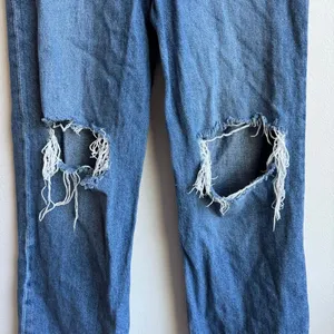 Levis Premium High Loose Relaxed Oversized Fit Jeans Size 27 Inseam 30” thumbnail 2