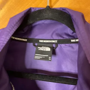 The North Face Jacket-Purple And Black Xl thumbnail 9