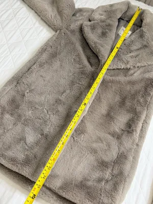 Abercrombie & Fitch Women’s S Gray Faux Fur Teddy Coat Quiet Luxury Cozy Winter thumbnail 8