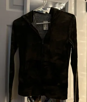 Aeropostale Camo Zip Up Sweatshirt thumbnail 1